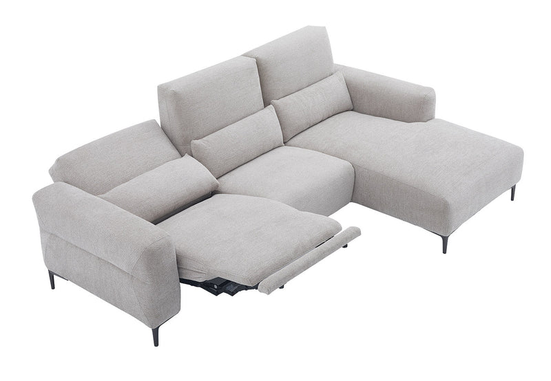 Winslow Fabric Sectional | J&M Furniture