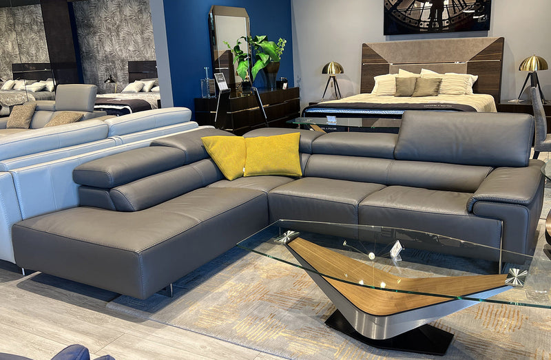 i794 Sectional Sectional | Floor Model - 30% OFF