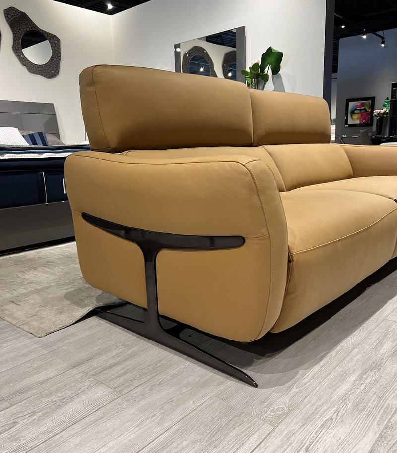 Fusion i875 Reclining Leather Sofa | Incanto