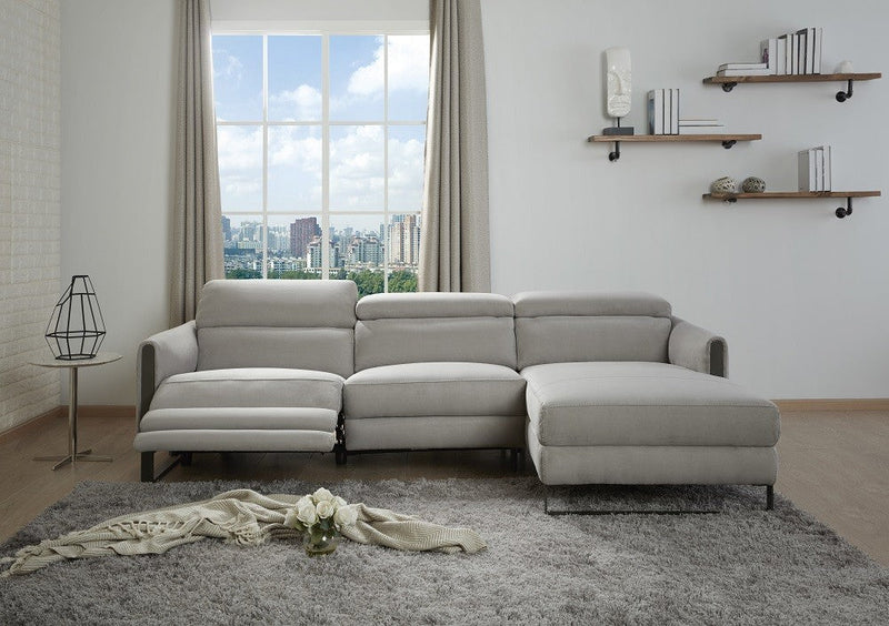 Antonio Motion Sectional | J&M Furniture